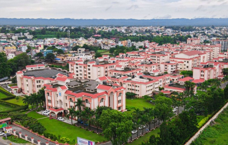 private hotel management colleges in dehradun