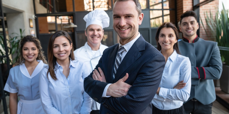 how to choose the best hotel management college for me